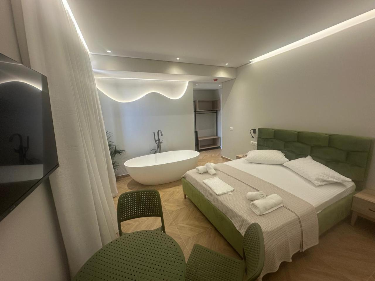 Parid Hotel