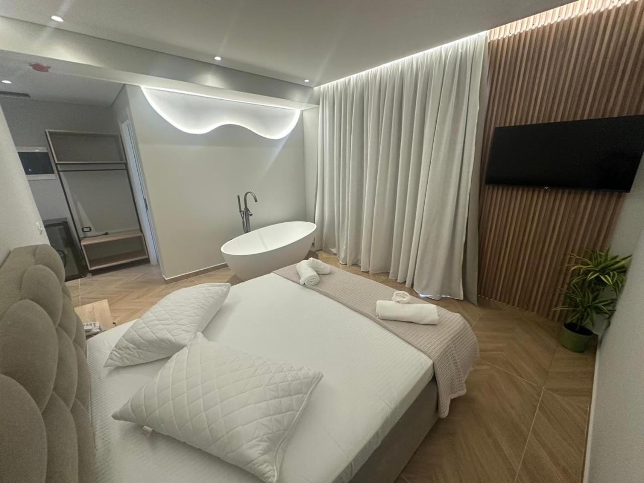 Parid 4* Ksamil